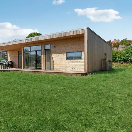 Semesterbostad 4 Bedroom Beautiful In